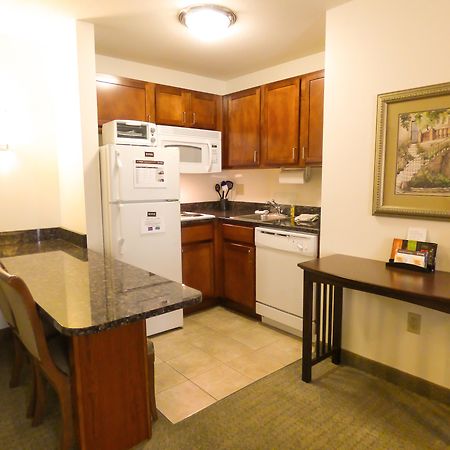 Staybridge Suites Detroit-Novi By Ihg Екстериор снимка