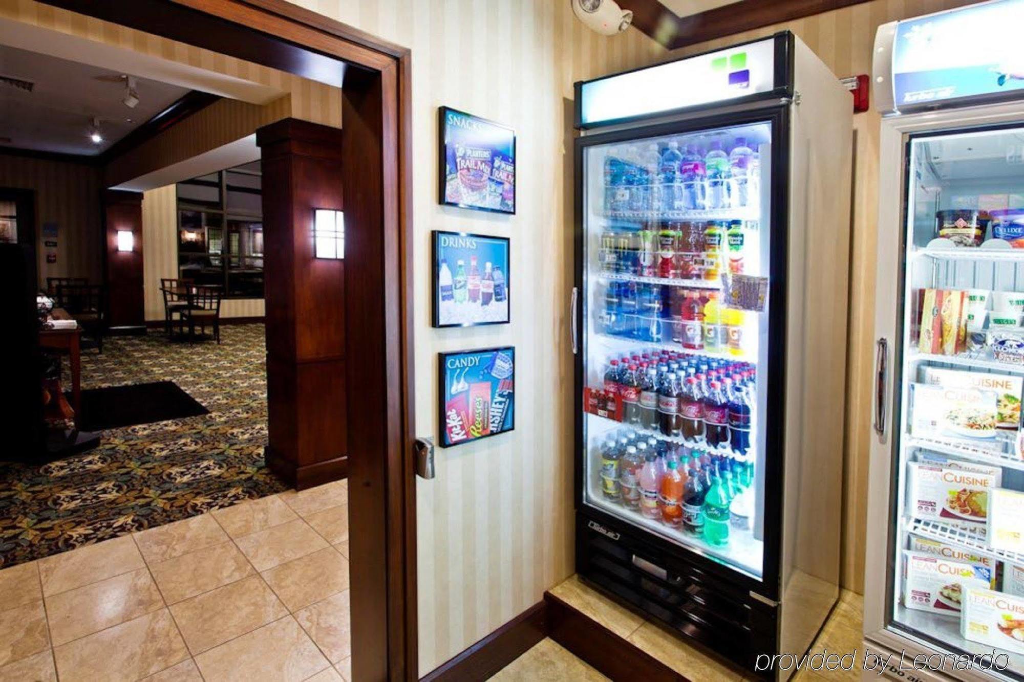 Staybridge Suites Detroit-Novi By Ihg Съоръжения снимка